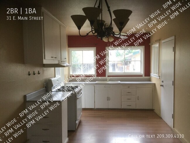 Building Photo - Super Cute Home Coming Available Soon!!