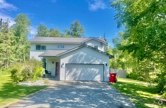 Building Photo - 2711 N Woodfield Dr
