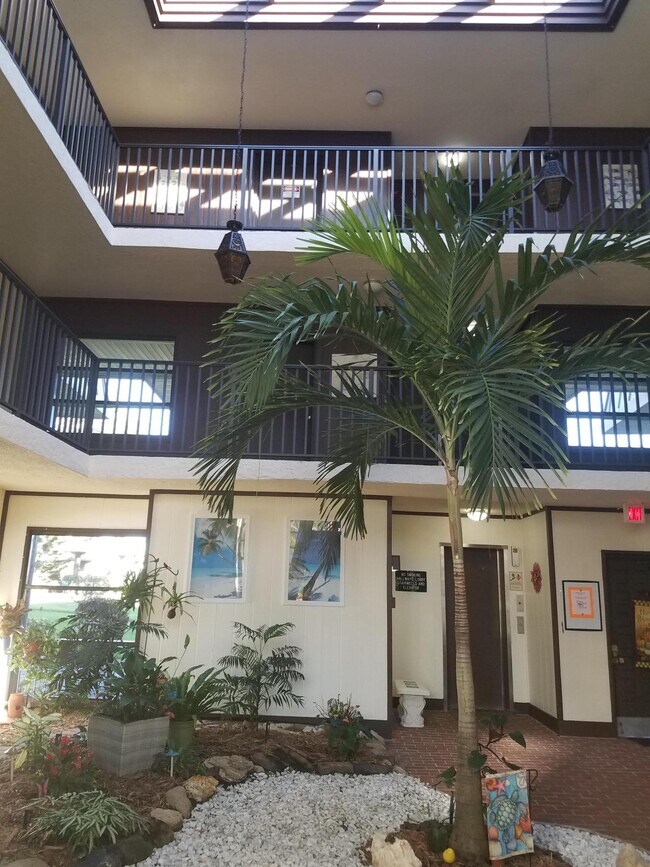 Foto del edificio - 1800 SE St Lucie Blvd