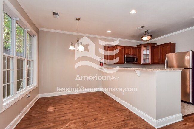 Foto del edificio - 115 Park Ridge Way