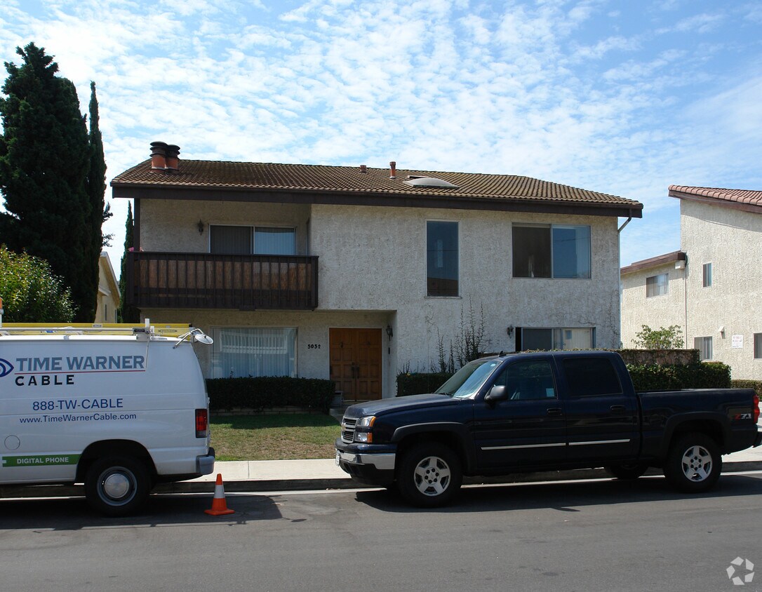 Foto del edificio - 5052 Dunbar Ave