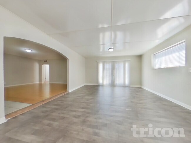 Foto del edificio - 3613 W Oakland St