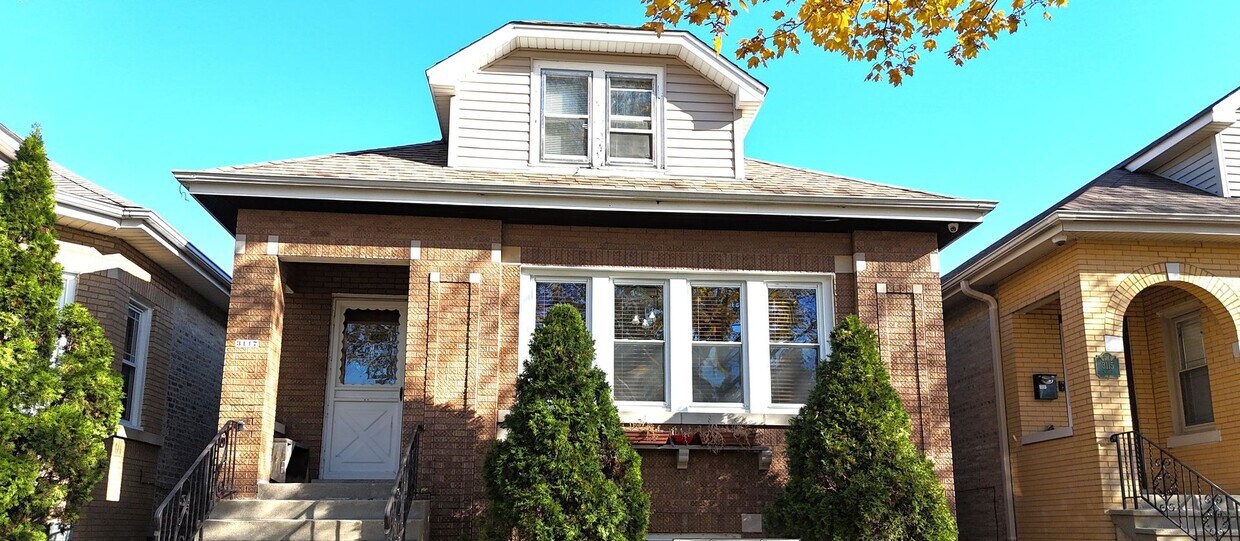 Foto principal - Exceptional single-family near UIC-DePaul University -North Park University