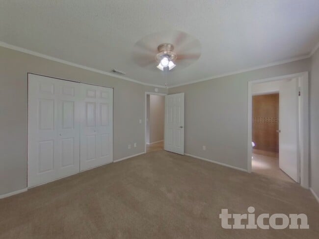 Building Photo - 2303 Silver Hill Ct