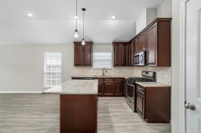 Building Photo - 126 Jane Dr