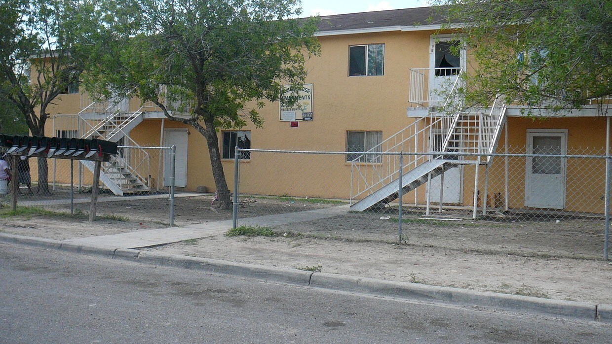 Primary Photo - 117 S 13th St