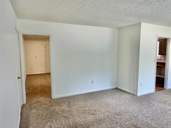 Building Photo - 6249 Wares Ferry Rd