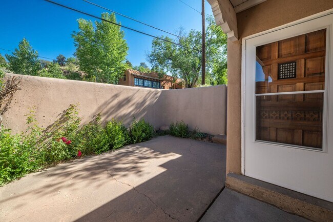 Foto del edificio - 516 Hillside Ave