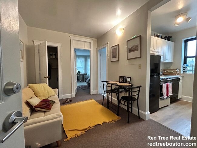 Unit 3B - 822 Beacon St