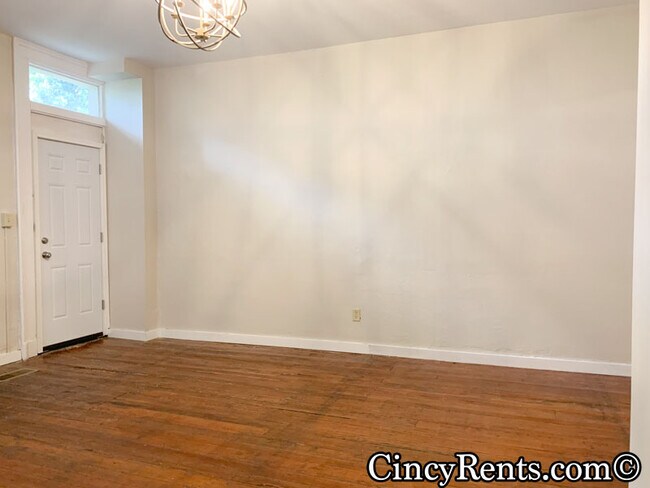 Building Photo - 525 Liberty Hl