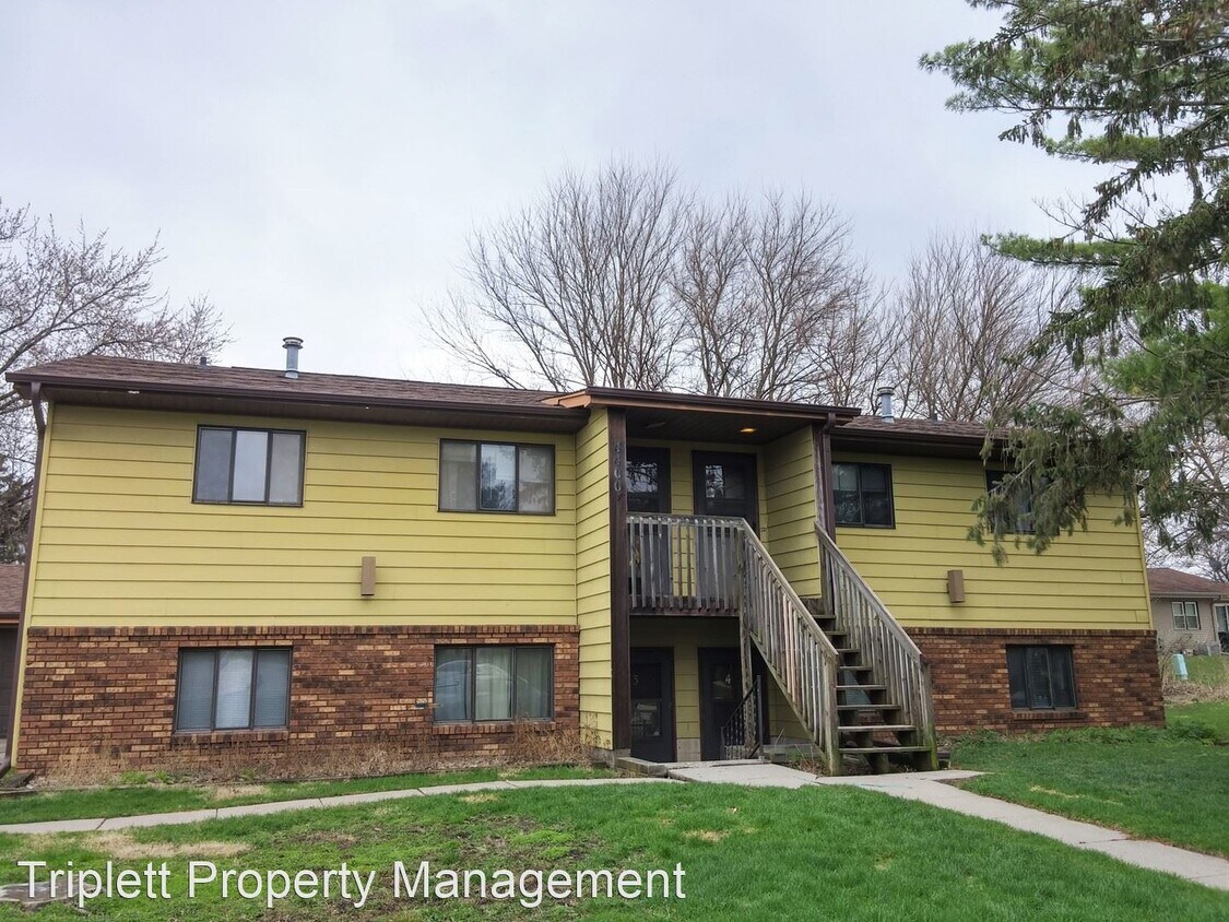 Primary Photo - 4400 Castlewood Pl
