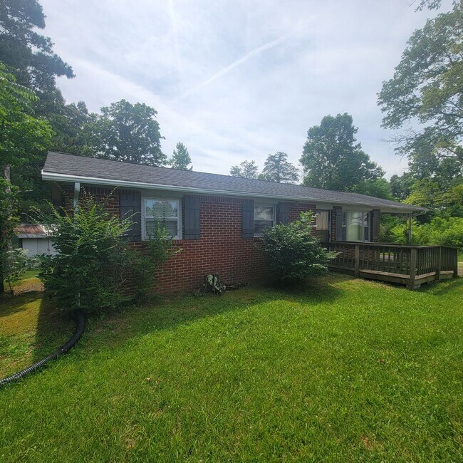 Foto del edificio - 1508 Holladay Rd
