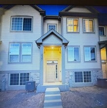 Building Photo - 235 Regency Ct