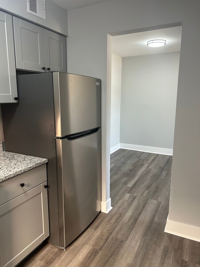 Foto del edificio - 7211 Fowler St