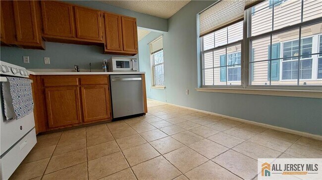 Foto del edificio - 826 Magnolia Ln