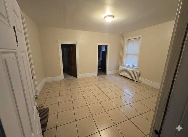 Foto del edificio - 18 N Georgia Ave