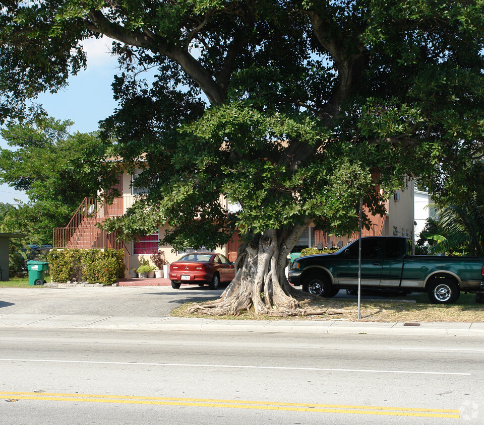 Building Photo - 1037 NW 95th St