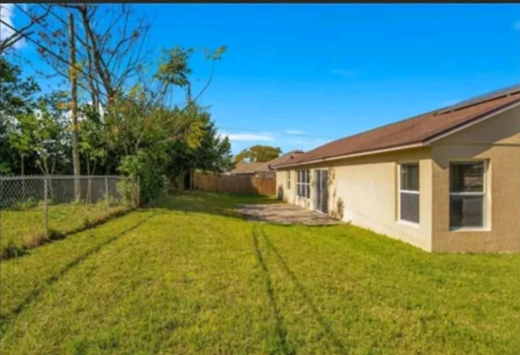 Foto del edificio - 1373 Bailey Ave