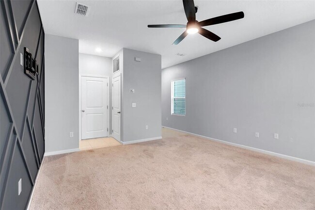 Foto del edificio - 8716 Sportsman Lp