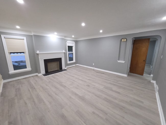 Foto del edificio - 4493 Telhurst Rd