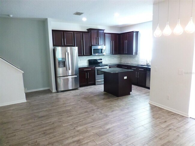 Foto del edificio - 12480 Streamdale Dr