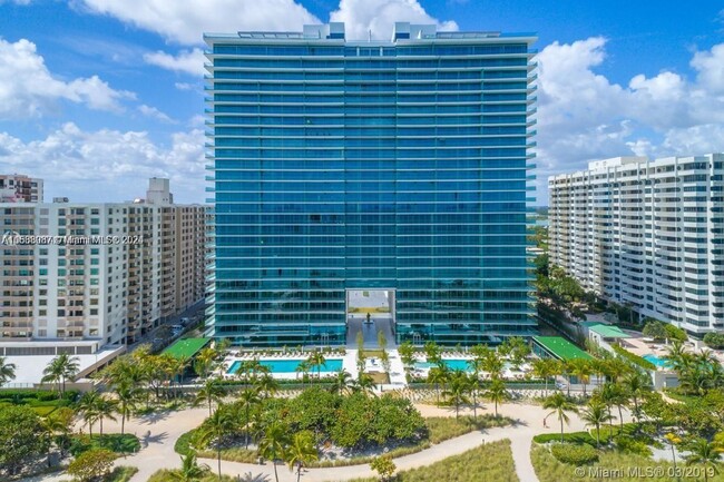 Foto del edificio - 10203 Collins Ave