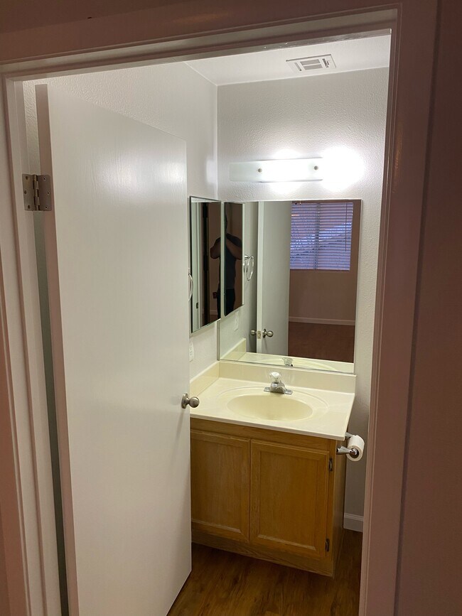 Foto del edificio - 940 Mesquite Springs Dr