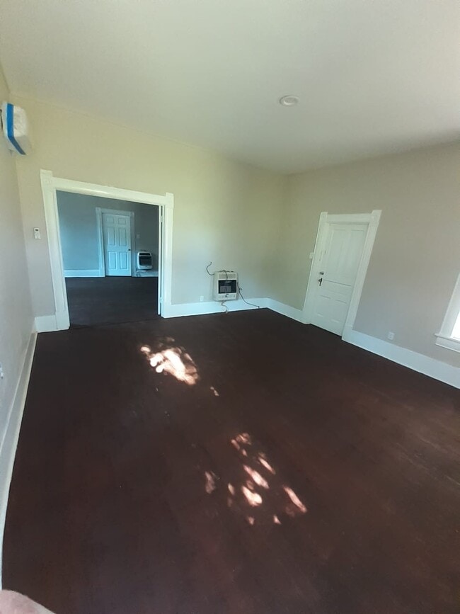 Photo - 1708-1710 Bolivar St (Denton, TX) Apartment