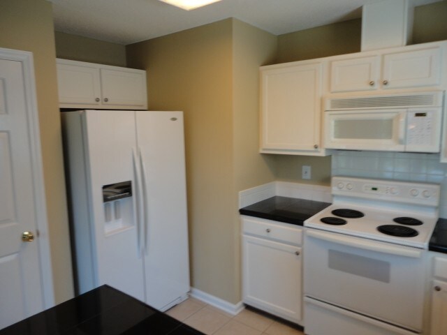 Foto del edificio - 1754 Springfield Farm Ct