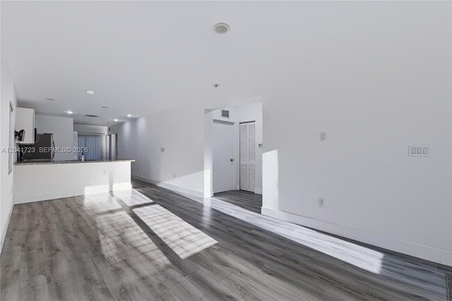 Foto del edificio - 7777 NW 8th Ct