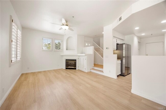 Living room - 2479 Sunningdale Dr