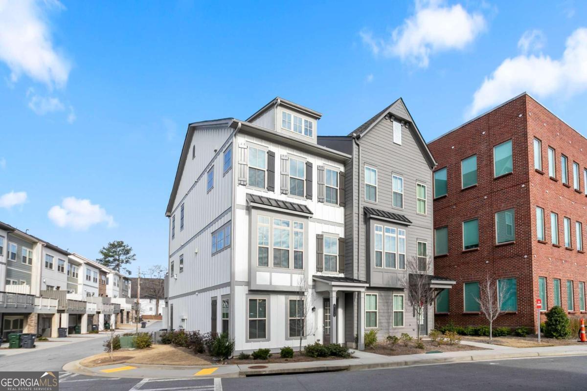 Primary Photo - 2598 Gemini St