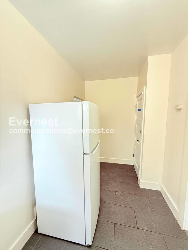 Foto del edificio - 2541 Monterey St