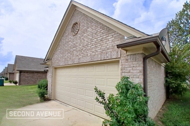 Building Photo - 8928 Smith Ranch Dr