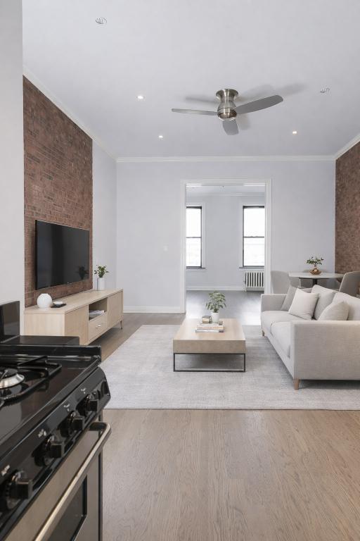 Photo - 724 10th Ave (49th & 50th St), #1A