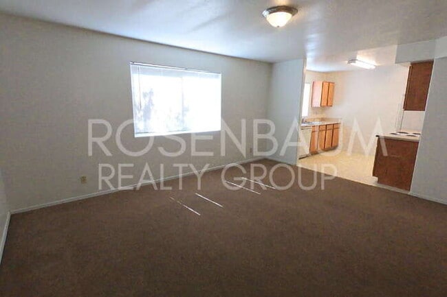 Building Photo - 507 E 10th Ave