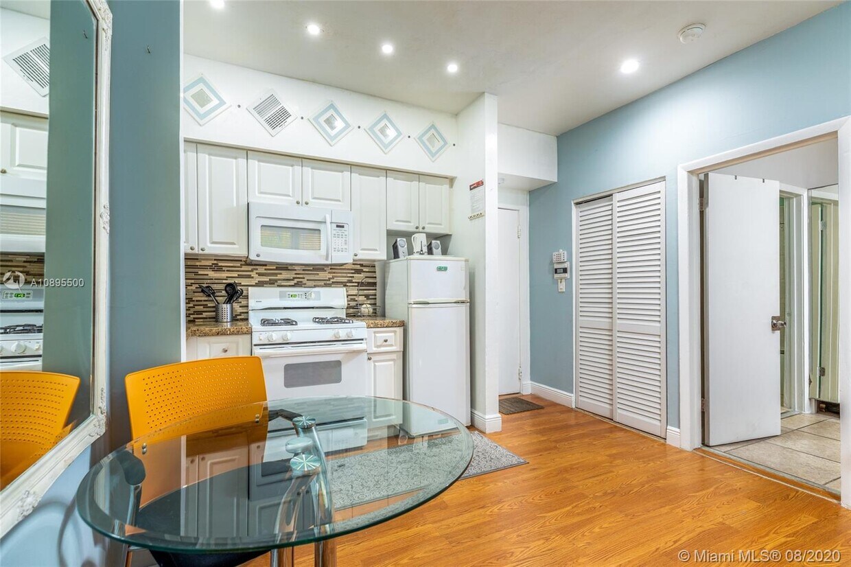 Foto principal - 1320 Drexel Ave