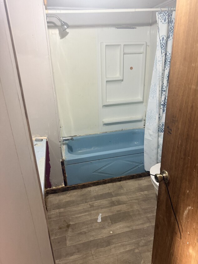 Foto del edificio - 301 Crist St