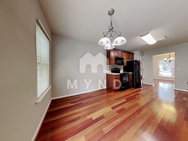 Building Photo - 3088 Rosewalk Dr