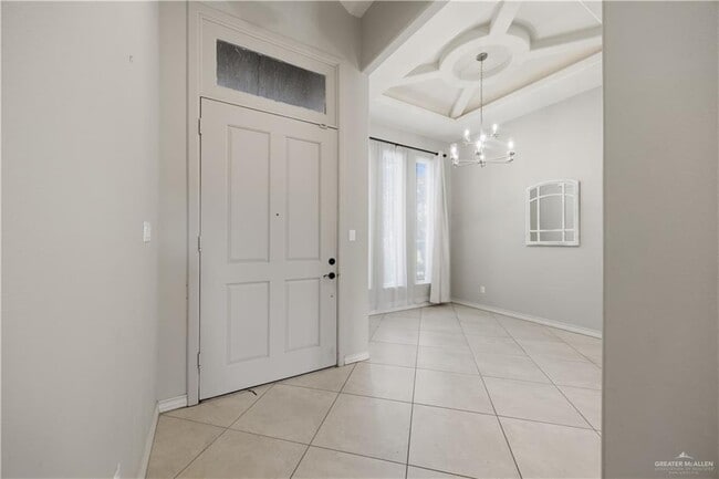 Building Photo - 1807 S Villa Real Dr