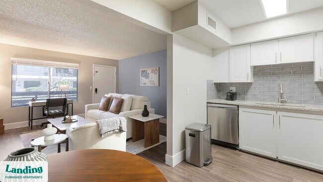 Foto del edificio - 2301 S Valley View Blvd