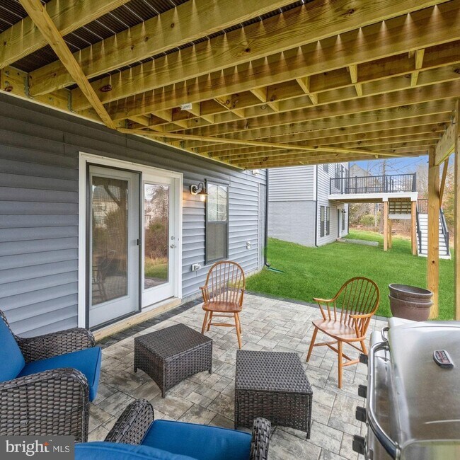 Building Photo - 25532 Byrnes Crossing Dr