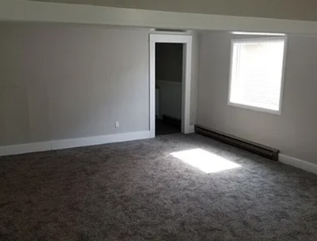 Foto del edificio - CHARMING 2 BED 1 BATH HOME IN ST ANTHONY