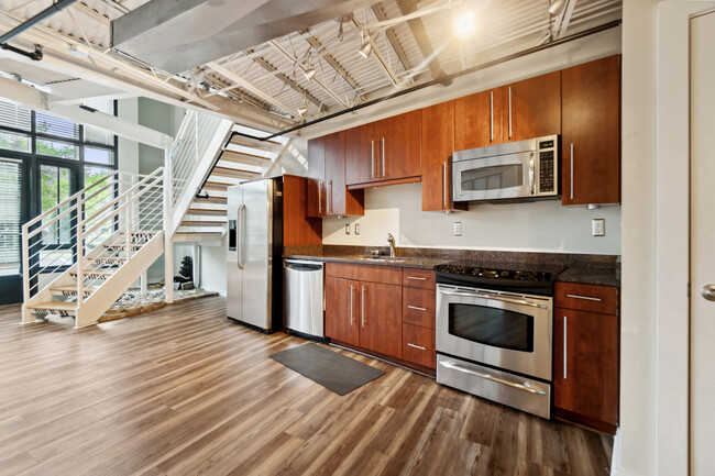Building Photo - 415 St Pauls Blvd