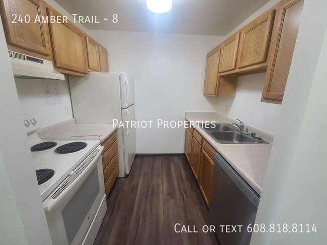 Building Photo - 240 Amber Trail