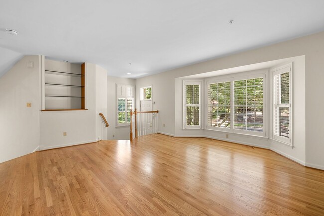 Photo - 3 Bed 3.5 Bath - Rockville Townhome - 2 Ca...