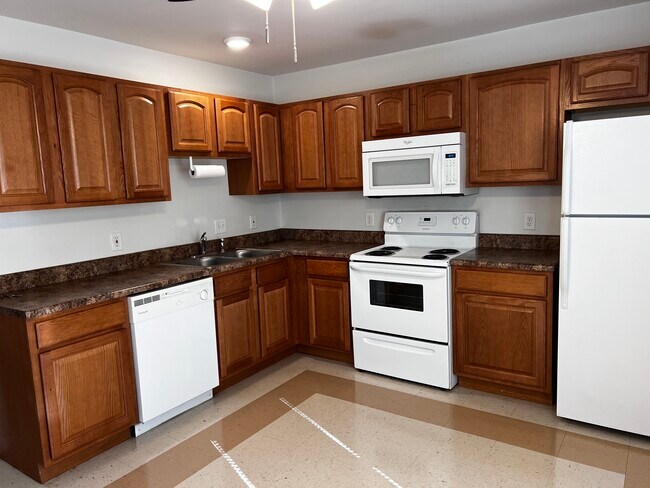 Foto del edificio - 2336 Elm Dr