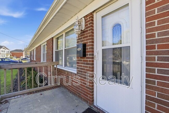 Building Photo - 3 Shelby St