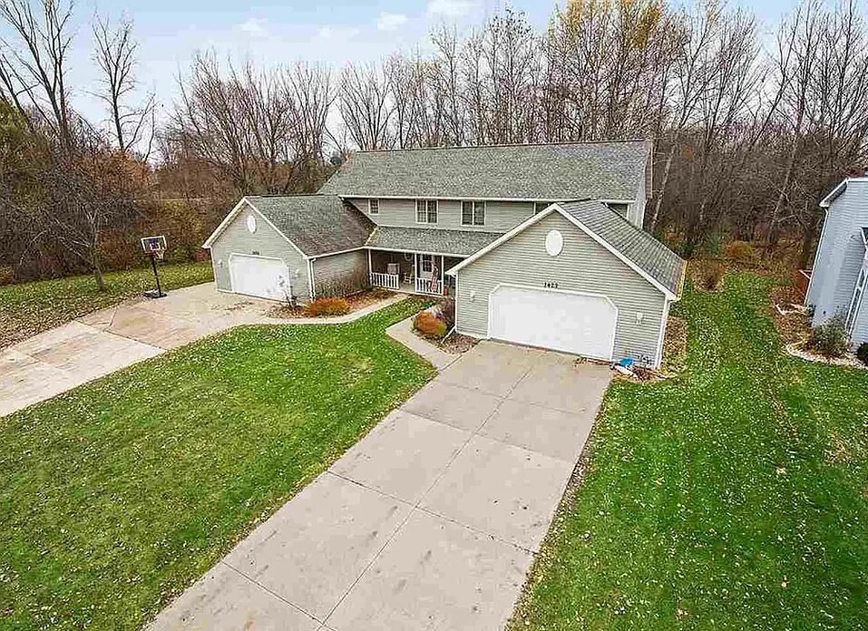 Primary Photo - 1425 Cardinal Ln