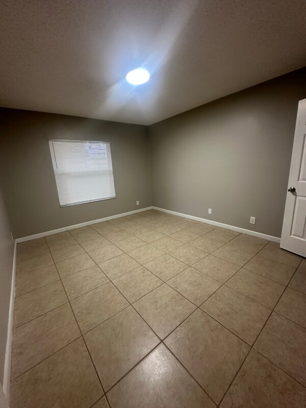 Foto del edificio - 4833 Serafica Dr